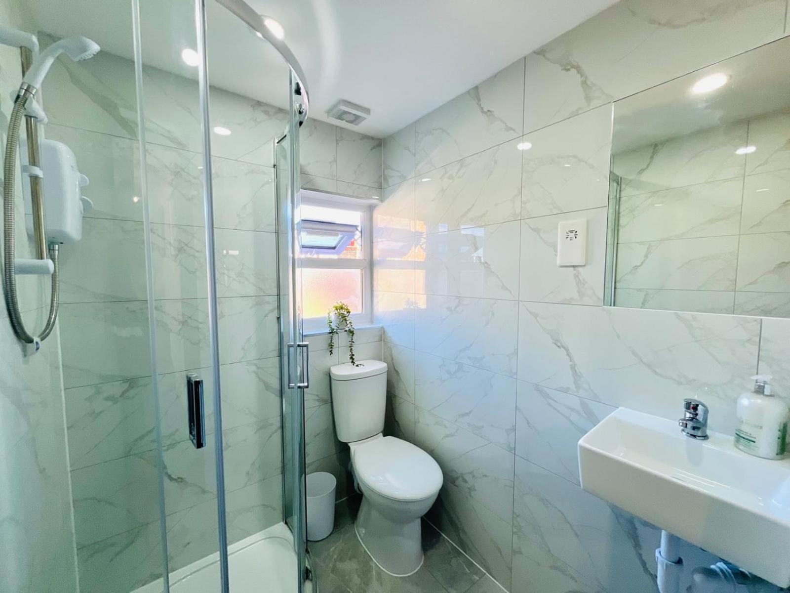 Luxury Flats In London, Ideal For Tourists Appartement *